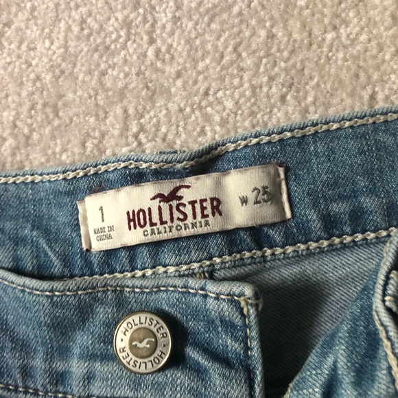 hollister jean shorts - Picture 3 of 3